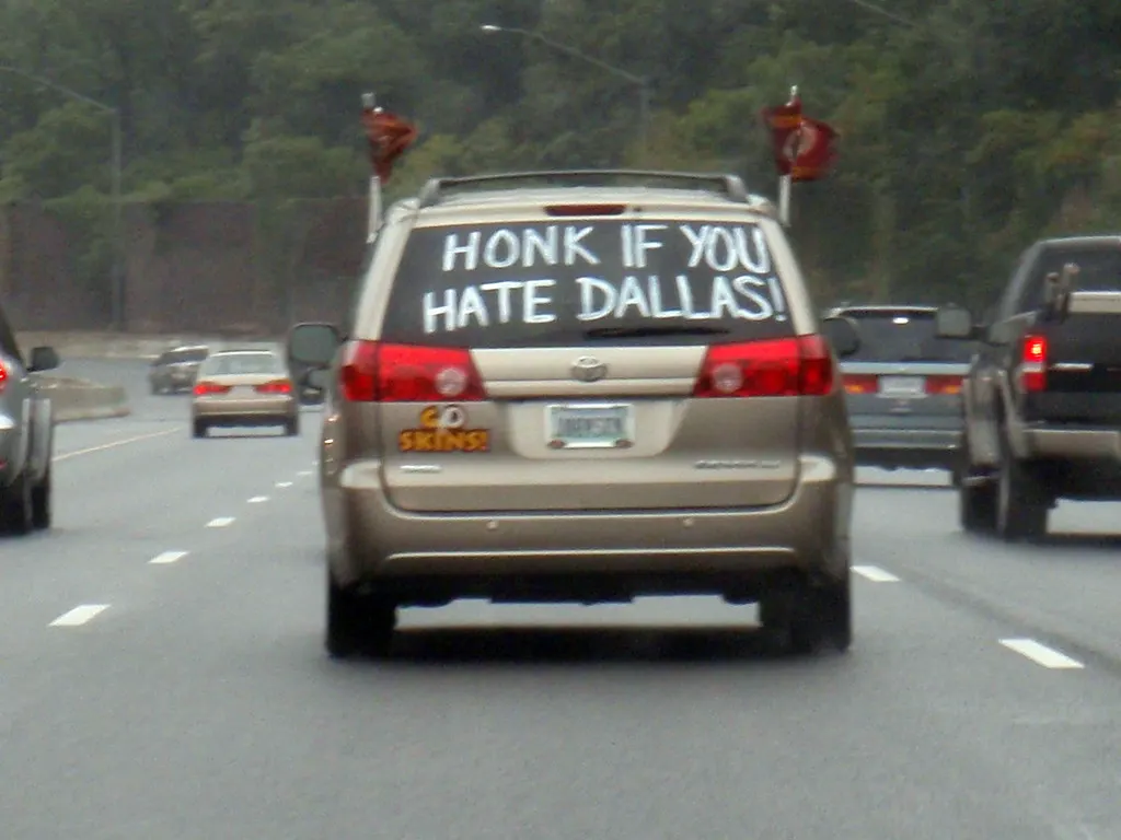 "Hate on Wheels" by Daquella manera is licensed under CC BY 2.0